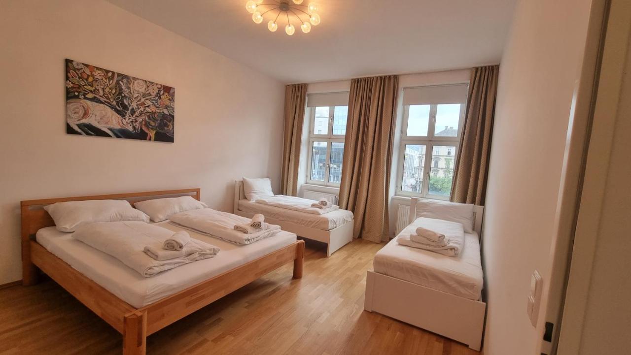Sunny Apartment Next To Metro 1Br Vienna Exterior photo