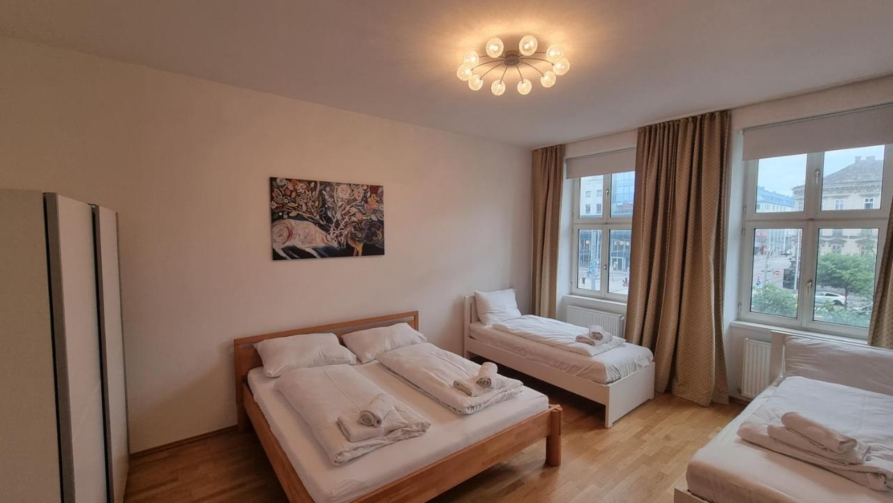 Sunny Apartment Next To Metro 1Br Vienna Exterior photo